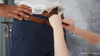 Kiara Lord is sucking the black dick in the bathtub