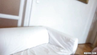 Deepthroat pro Julia Roca throat fucks herself with no hands