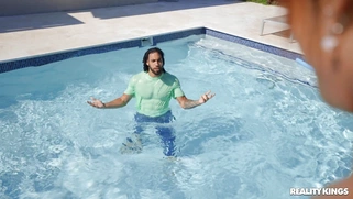 Kira Perez and Fiona Frost are sucking the cock in the pool