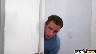 Lolly Dames is taking the shower in the bathtub