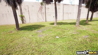 Madison Summers gets jizz load in her mouth after pussy fucking