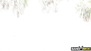 Madison Summers gets jizz load in her mouth after pussy fucking