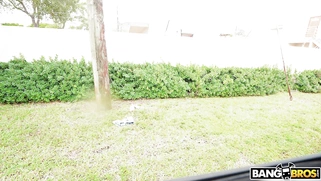 Evelyn Payne gets jizz load in her mouth