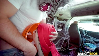 Redhat Britt Blair is sucking the wolf's dick