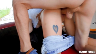 Latina Roma Amor gets banged by Jordi on the car