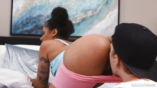 Ariana Aimes gets her pussy licked and fucked by Alex Jett