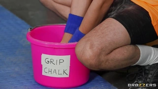 Mona Azar and Ricky Spanish are in the gym