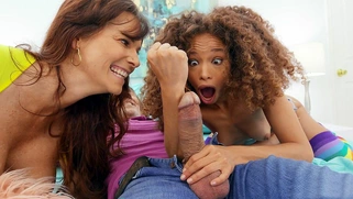 Syren De Mer and Cecilia Lion are sucking Steve Holmes' cock