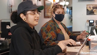 Teen Angel Youngs gets fucked by Oliver Flynn standing