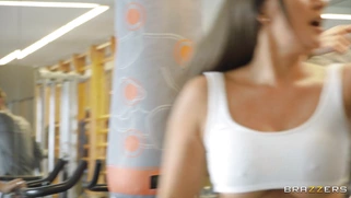 La Paisita Oficial is sucking Danny D's giant cock