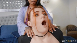 Busty Abigaiil Morris is riding the dildo