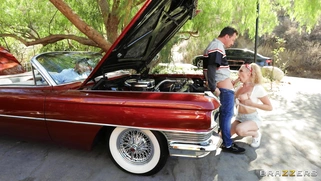 Kendra Sunderland gives nice blowjob to Jessy Jones outdoors