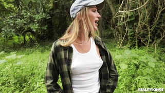 Denisa Deen on her knees is sucking Lukas King's cock