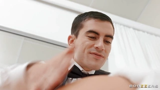 Blondie Fesser gets her big ass worshipped by Jordi