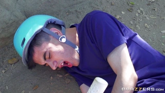 Jordi crashes his bike in friendly neighborhood temptress Veronica Avluv's yard