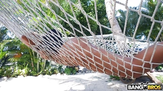 Jordyn Falls shows off her amazing big ass outdoors