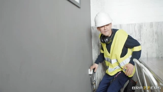 Mina Von D sucks and fucks big dildo