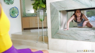 Vanna Bardot gets her pussy licked by Lily Lou