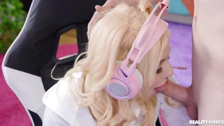 Aria Banks is sucking Jimmy Michaels' cock