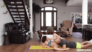 Leana Lovings gets her pussy licked by Jmac