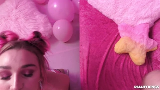 Kendra Sunderland is sucking cock in POV