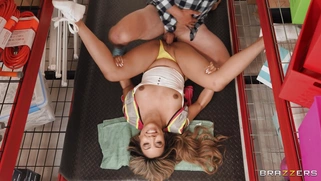 Samantha Lexi got her pussy drilled by Van Wylde