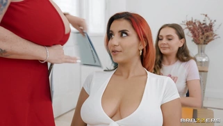 Roxie Sinner gets her trimmed pussy dildoed by Hot Ass Hollywood