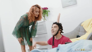 Veronica Leal rides dildo on Jordi's head