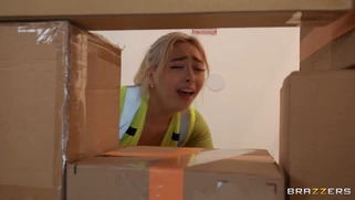 Chloe Surreal and Lexi Samplee get fucked by Air Thugger standing