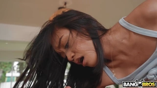 Jade Kimiko is fucking Peter Fitzwell on massage table