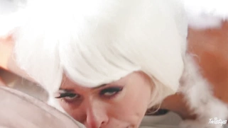 Riley Reid gives nice blowjob