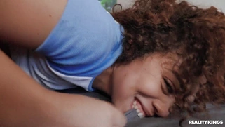 Willow Ryder gets fucked by Jmac doggystyle