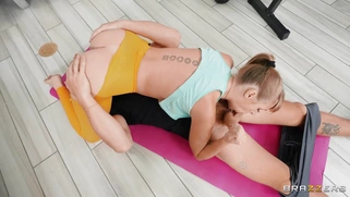 Angel Youngs and Oliver Flynn have the nice time in 69 position