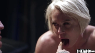 Horny MILF photographer Helena Locke fucks new client after photo session