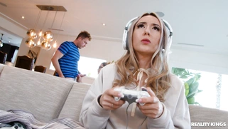 Heather Honey is sucking Van Wylde's cock behind his GF's back