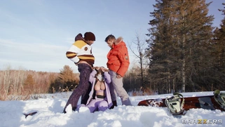 Angel Youngs is sucking two cocks outdoors