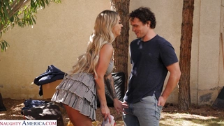 MILF Madelyn Monroe gives hot blowjob to Robby Echo