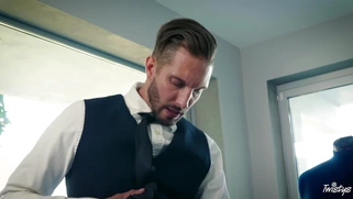 Skylar Snow gives masterful blowjob to Quinton James