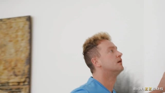 Slimthick Vic gets her pussy pleasured by Van Wylde with vibrator