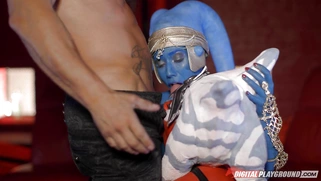 Nasty bitches Aria Alexander and Eva Lovia give hot blowjob