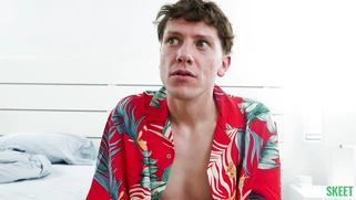 Scarlet Skies and Amber Stark play lesbo games in front of Rion King