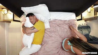 Roxie Sinner and Xxlayna Marie play lesbo games