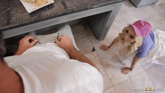 Lexi Lore is sucking Manuel Ferrara's cock