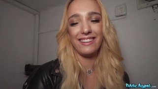 Blonde Anna Khara is sucking cock in POV