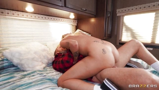 Rara Knupps shakes her ass on big boner