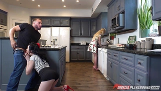 Aria Alexander pleasures the lucky dick with her mouth