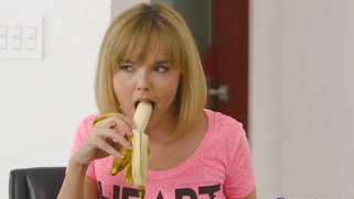 Dillion Harper sneakily sucks his rod underneath the table