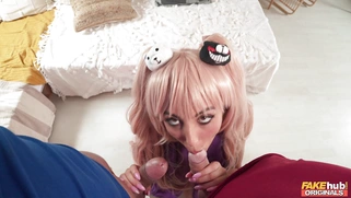 Victoria Nyx is sucking two cocks in POV