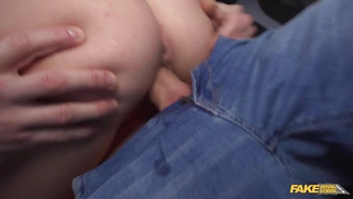 Mia Brown is fucking Max Dior in the car