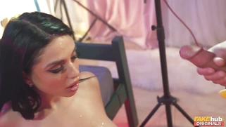 Ukrainian Mia Trejsi gets facialed